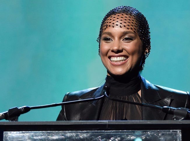 KCA fundación de Alicia Keys y Puro Surf, unen esfuerzos para apoyar a familias de La Libertad kca-fundacion-de-alicia-keys-y-puro-surf-unen-esfuerzos-para-apoyar-a-familias-de-la-libertad